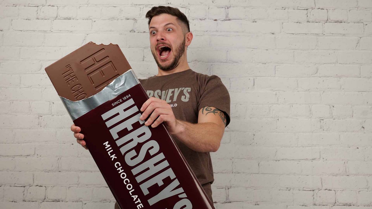 World's Largest HERSHEY'S Bar