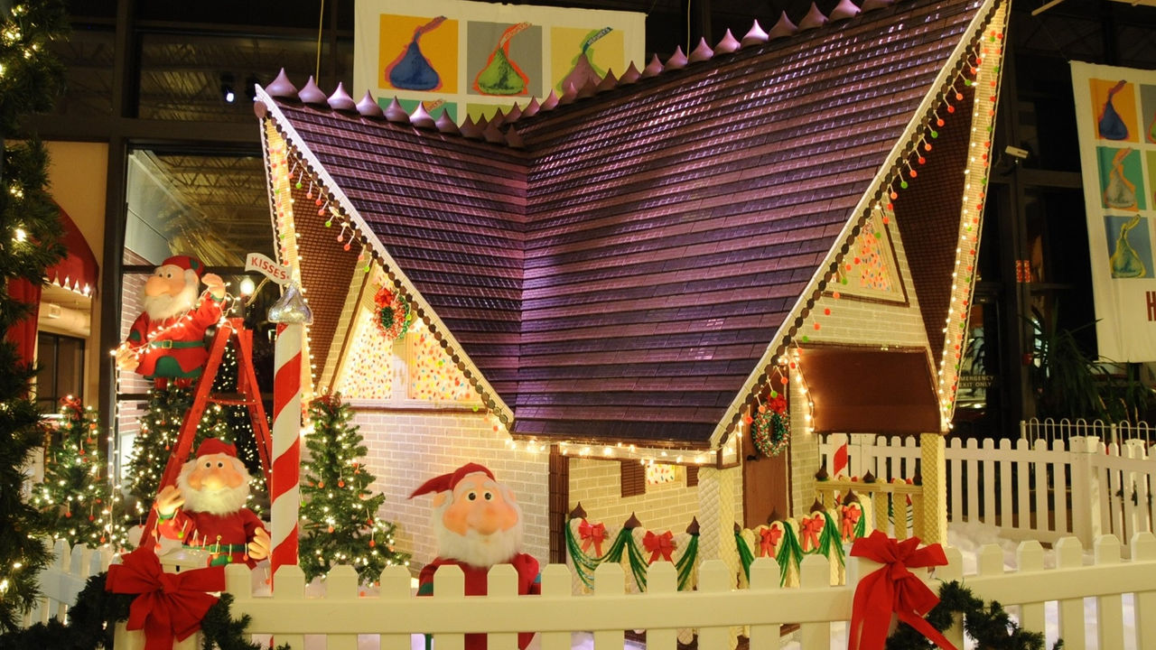 HERSHEY'S Holiday Chocolate House 2009