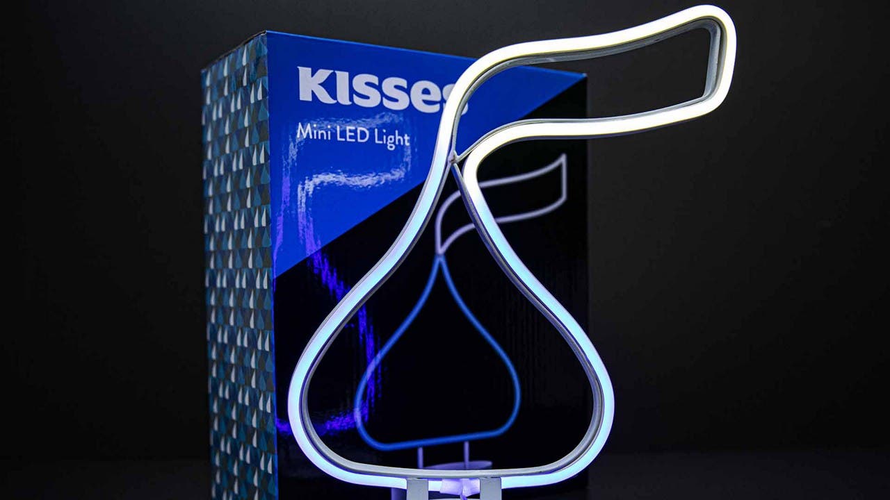 HERSHEY'S KISSES Light