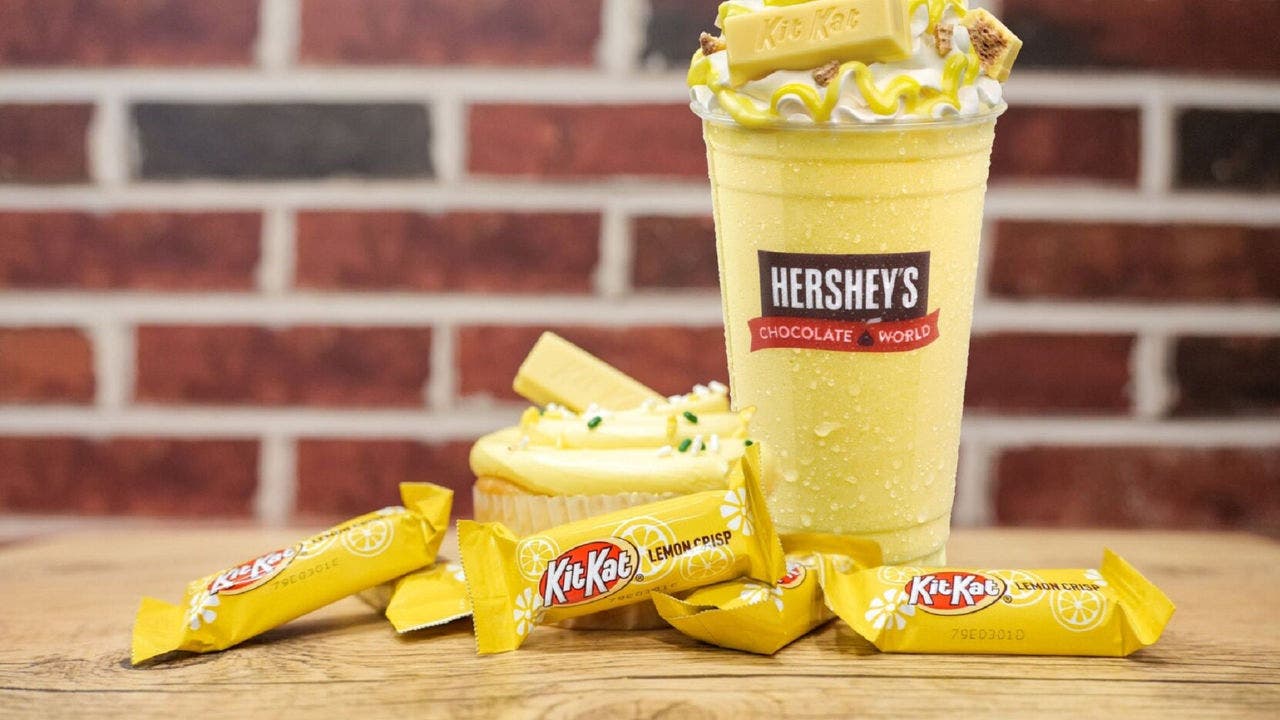 Lemon Crisp KIT KAT Milkshake