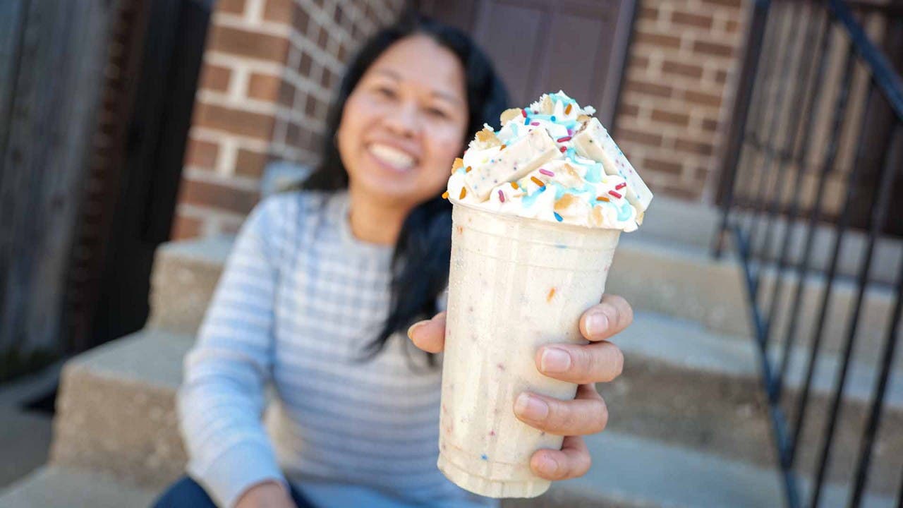 Reese's Peanut Butter Cup and Hershey's Whipped Toppings Shake Up Dessert