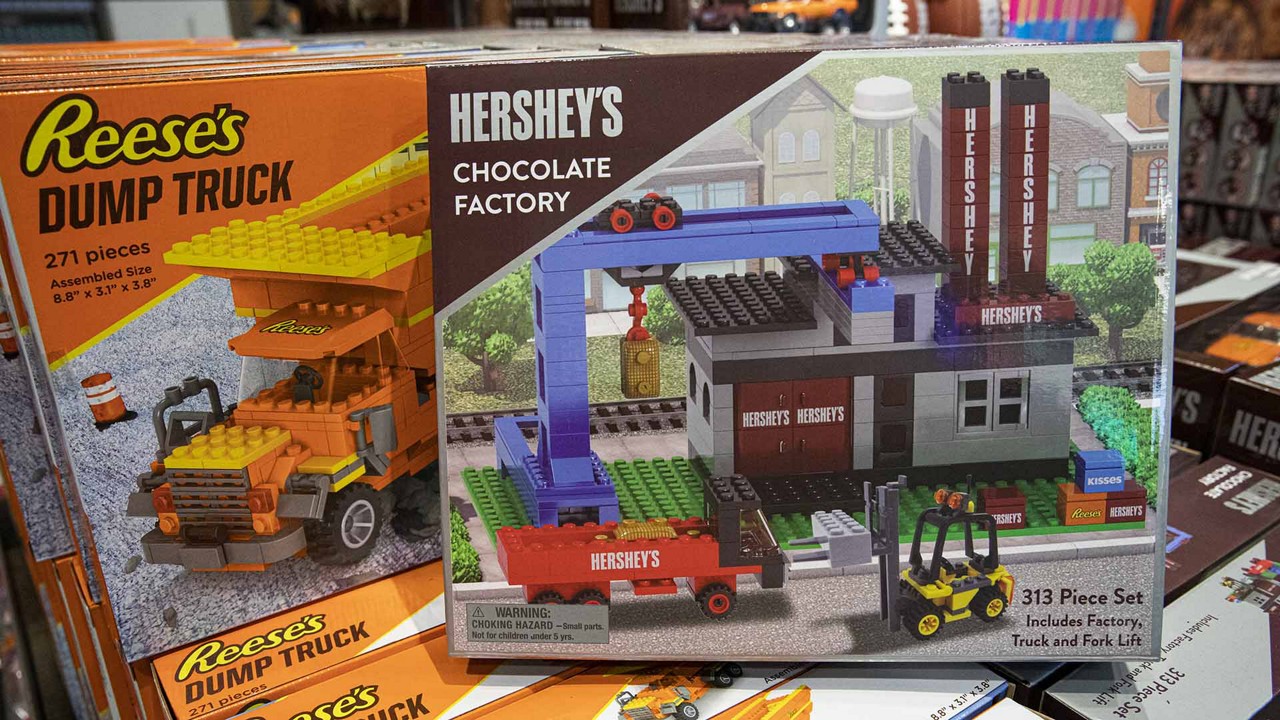 Exclusive Toys with a HERSHEY S Twist Chocolate World