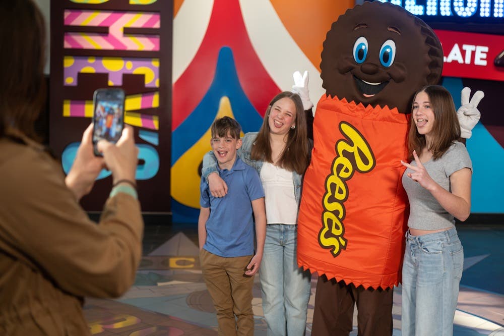 Family with REESE'S Character