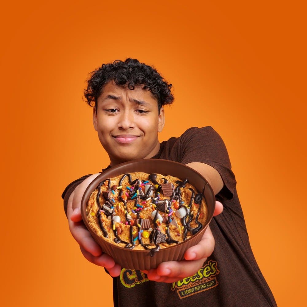 REESE'S Stuff Your Cup