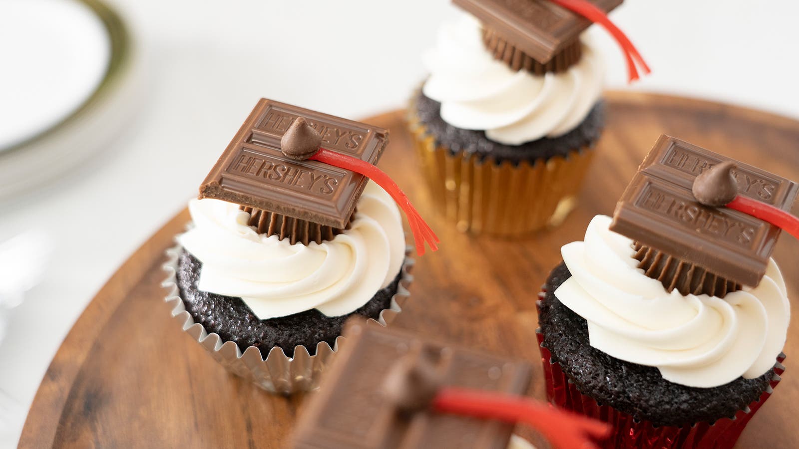 HERSHEY'S Graduation Cupcakes