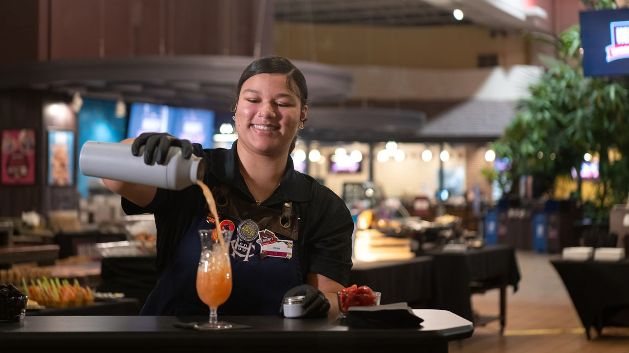 Bartender in Food Hall